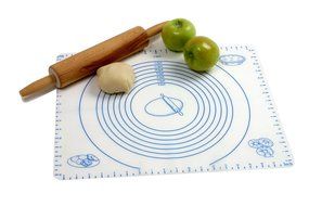 Norpro Silicone Pastry Mat Baking Sheet Liner W/ Measuring Pie Crust Dough New N3