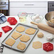 ThinkGeek Critical Hit Cookie Cutters - Set of 6 Polyhedral Dice (d4, d6, d8, d10, d12, d20) Cookie Cutters N2