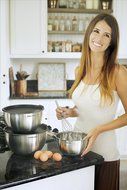 PriorityChef 5 Piece Mixing Bowls With Lids, Large 5 Quart Capacity, Stainless Steel, Non Slip Silicone Bottom... N7