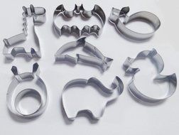 Wocuz Animal Shapes Stainless Steel Cookie Cutter Fondant Cutter Bat Giraffe Elephant Dolphin Whale Duck Totoro... N2