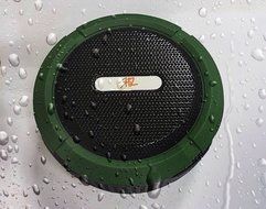 ShiZ 3.0 Wireless Bluetooth 5W Speaker Waterproof/Speakerphone/Suction Cup/Micro SD/Carbine Clip-Olive Green N5