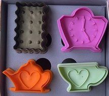 NY CAKE Tea Time Set Plunger and Cutter, Set of 4