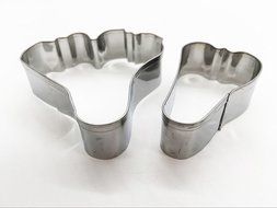 KOOTIPS 2 Pcs/Set of Hibiscus Flower Cutter Decor Fondant Cake Cutters for Stainless Steel (Hibiscus) N17