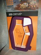 1 X Vampire Coffin 3-D Halloween Cookie Cutter