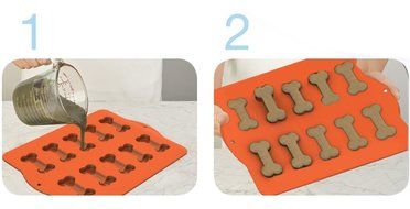 Hugs Pet Products Silicone Bake or Freeze Dog Treat Pan, Dog Bone Shapes N6