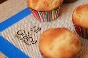 Reusable Non-stick Silicone Baking Mat, Cookie Sheet Liner, Bakeware Sheet, While Being Eco-friendly and Fully... N6