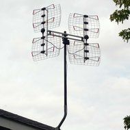 8 Element Bowtie Indoor/Outdoor HDTV Antenna - 70 Mile Range N4