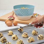 Cake Boss Deluxe Nonstick Bakeware 11-Inch by 17-Inch Cookie Pan with Drop Zones, Gray with Red Silicone Grips N4
