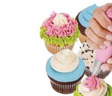 Cupcake Decorating Kit - Wilton Cupcake Decorating Set with 4 large Decorating Tips, Wilton Pack of 12 Disposable... N6