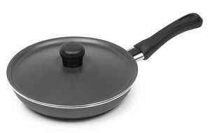 Imusa Casserole with Lid and Handle, 6.3 Inch
