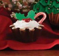 Brioche Floret Paper Baking Cups - Medium Size - Brown - 50 Pcs - 1 7/8'' Base x 3 9/16'' Top x 1 3/8'' High N2