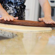 Black Walnut French Style Rolling Pin: Tapered Solid Wood Design. N5