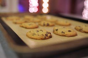 Nonstick Silicone Baking Mat Set [2-pack] Half-sheet Baking Pan Size &amp; Pizza Mat - No Messy Oils - Bake Cookies... N7