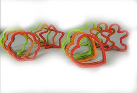 Uniware Large 3 Inches Stainless Steel Cookie Cutter Set of 4 (Heart Cookie Cutter, Star Cookie Cutter and Flower... N7