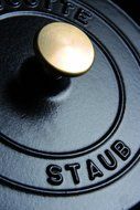 Staub USA Black 2.75 Qt. Round Cocotte N2