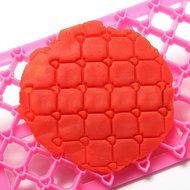 DIY Heart Quilt Embosser Fondant Cake Cutter Craft Decorations Tool N2