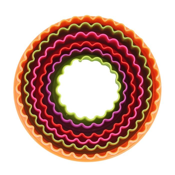Crazy Egg Plastic Two Sided Round Cookie Cutter Set (6 Pc)