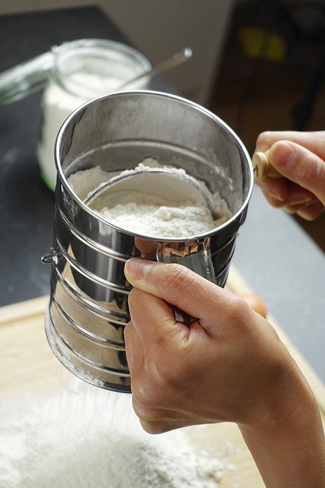 Nellam Traditional Flour Sifter Stainless Steel (5 Cup) N2