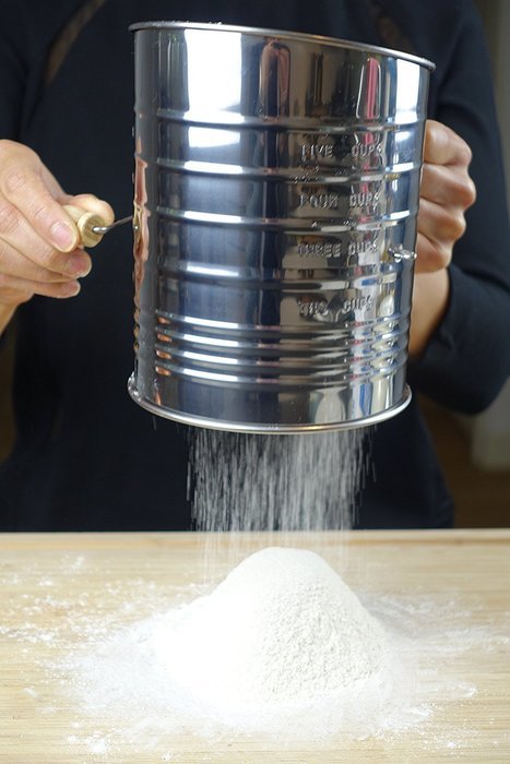 Nellam Traditional Flour Sifter Stainless Steel (5 Cup) N6