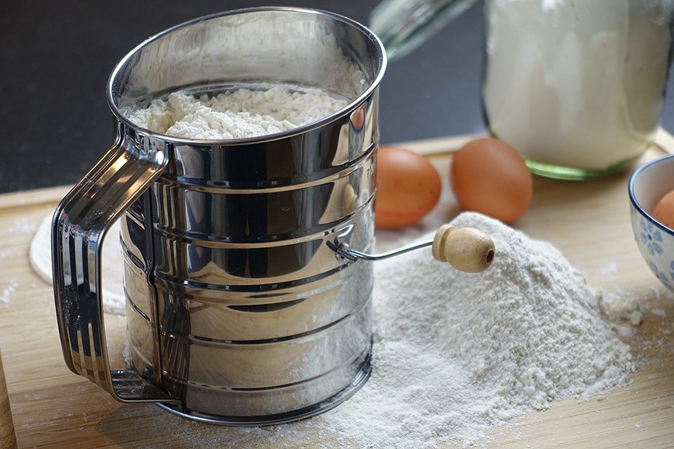 Nellam Traditional Flour Sifter Stainless Steel (5 Cup) N11