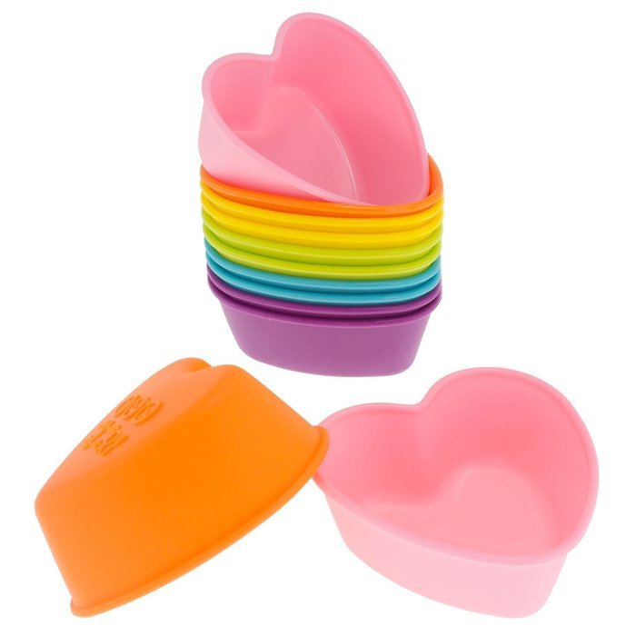 Freshware CB-305RB 12-Pack Silicone Flower Reusable Cupcake and Muffin Baking Cup, Black and Red Colors N9
