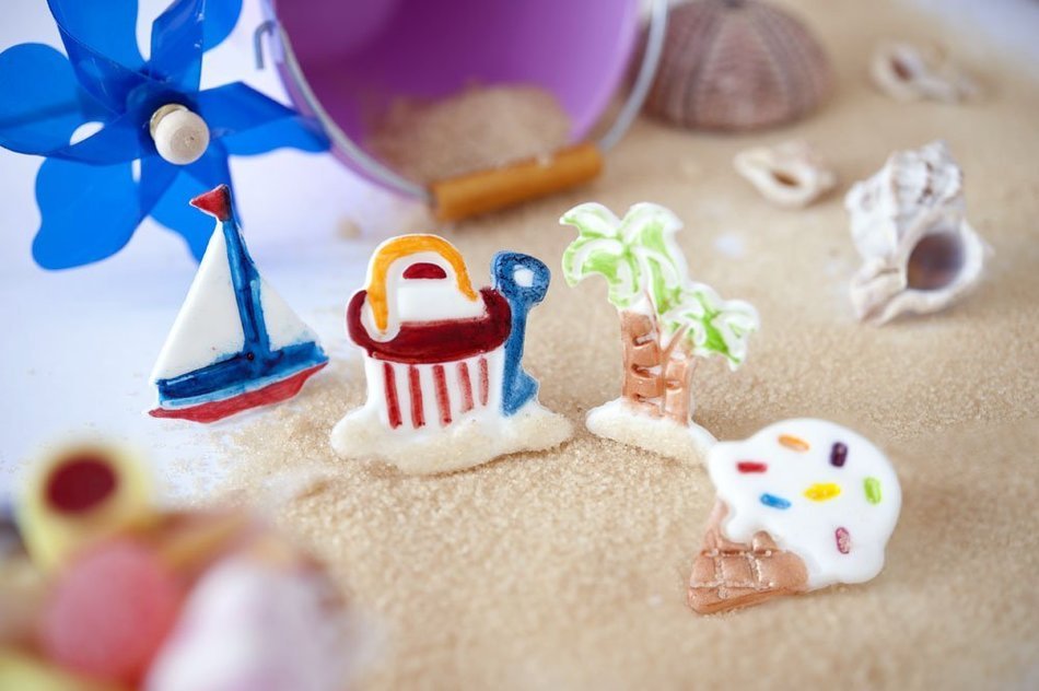 Silikomart Mini Cookie Cutters with Spring Ejection Feature, Set of 4, Assorted Christmas N13