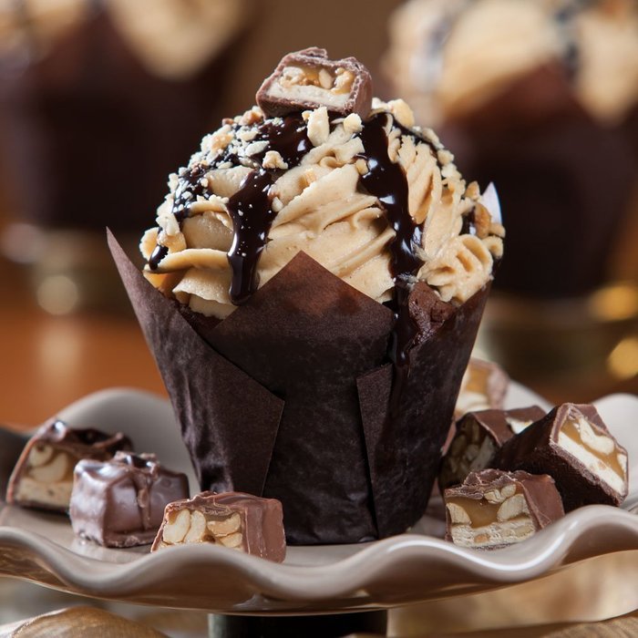 Hoffmaster 611104 Tulip Cup Cupcake Wrapper/Baking Cup, 2-1/4" Diameter x 4" Height, Large, Chocolate (10 Packs...