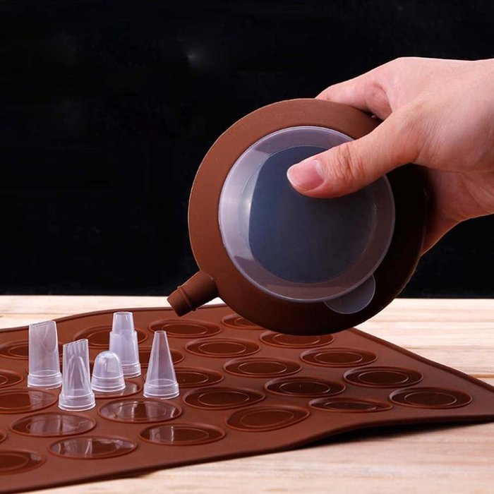 Silicone Macaron Baking Mold Set, AnsTOP Decorating Piping Pot With 4 Nozzles & Baking Sheet Kitchen Accessories