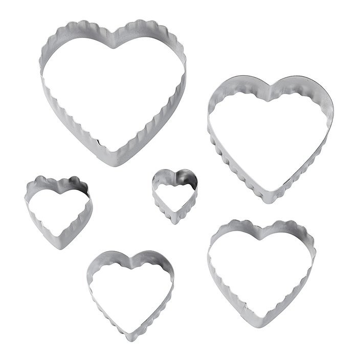 Wilton 417-2588 6-Piece Nesting Fondant Double Sided Cut Out Cutters, Hearts N2