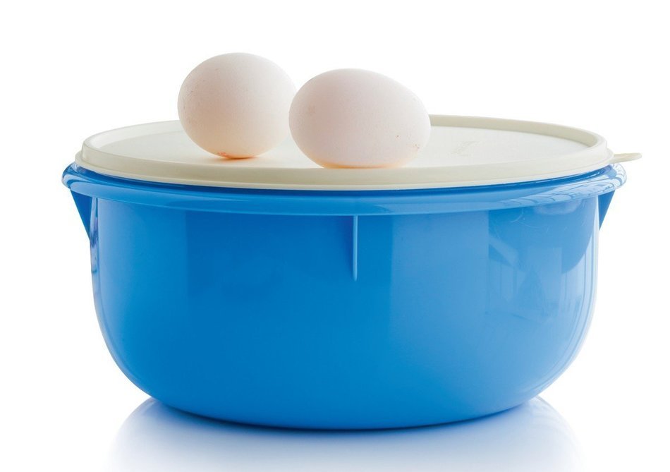 Tupperware Classic Large 12-cup Mixing Bowl - Blue with White Cover N2