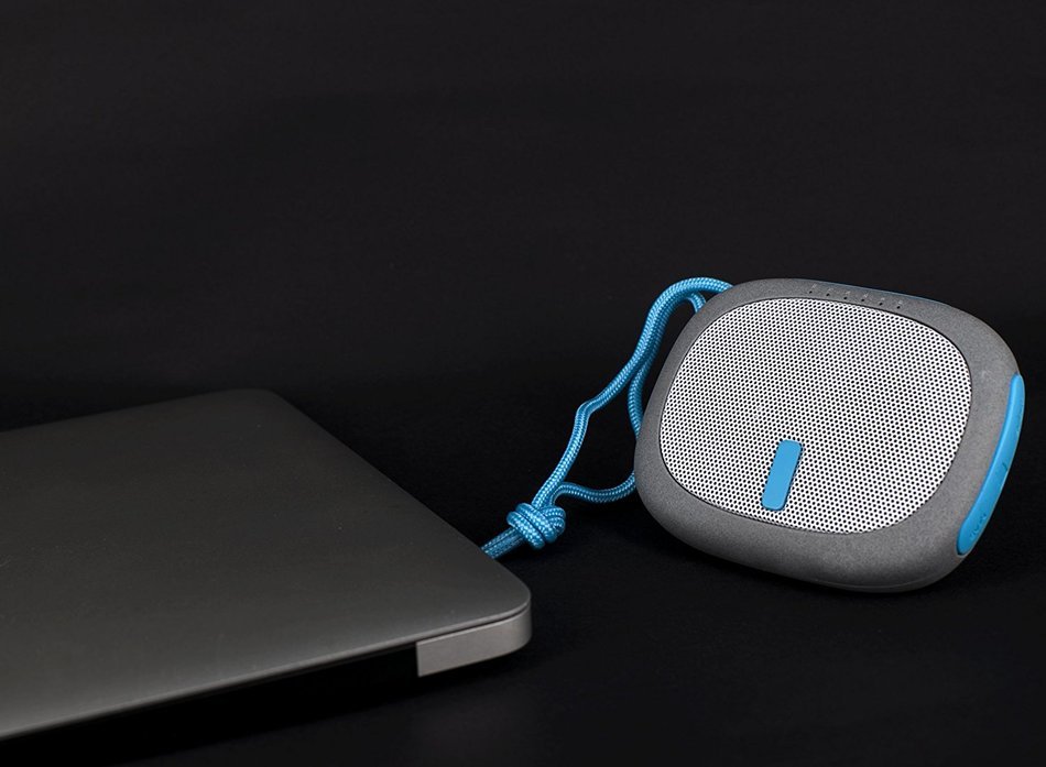 HWAY Mini 2600mah Power Bank with Wireless Portable Bluetooth Speaker (Blue) N6