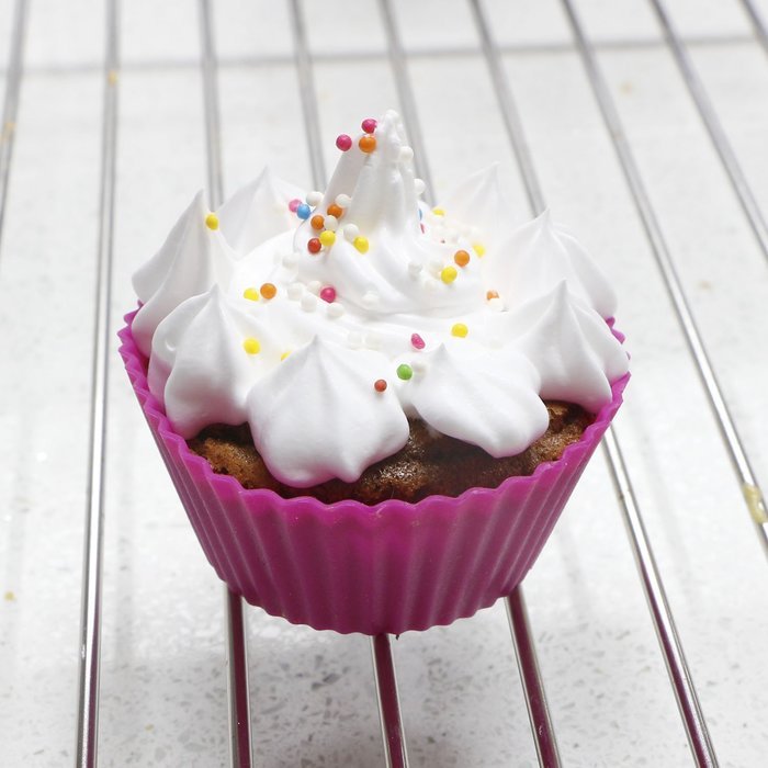 Webake 2.8" Standard Size Silicone Baking Cups, Cupcake Liners, Muffin Cups (24-pack) N6