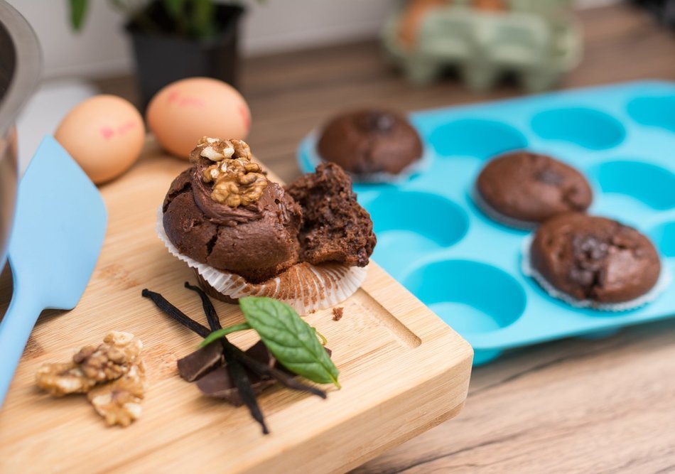 Lucentee Large Muffin Pans - Top Non Stick Bakeware for Muffins, Cakes and Cupcakes - 12 Cups Texas Jumbo Silicone... N7