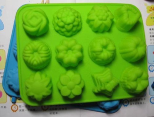 Silicone Cake Mold Pan 12 Per Sheet Flowers N4