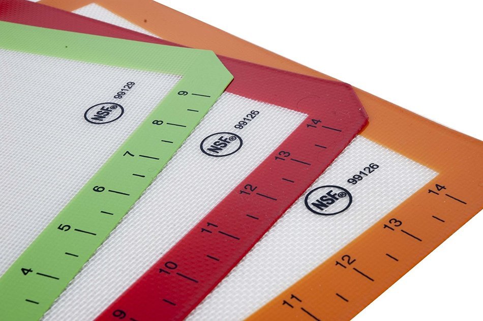 Silicone Baking Liners 3-Pack: Colors Vary N2
