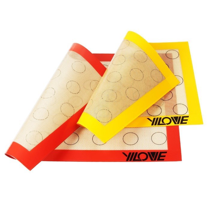 Yilove Premium Non-Stick Silicone Macaron Baking Mat,1/4 Sheet Size,11.6 x 8.3 inches N10