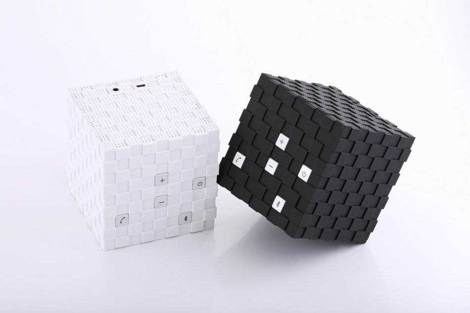 [New Release] E-Monster Magic Cube Portable Wireless Speaker, Bluetooth 3.0, Rechargeable, Black N2
