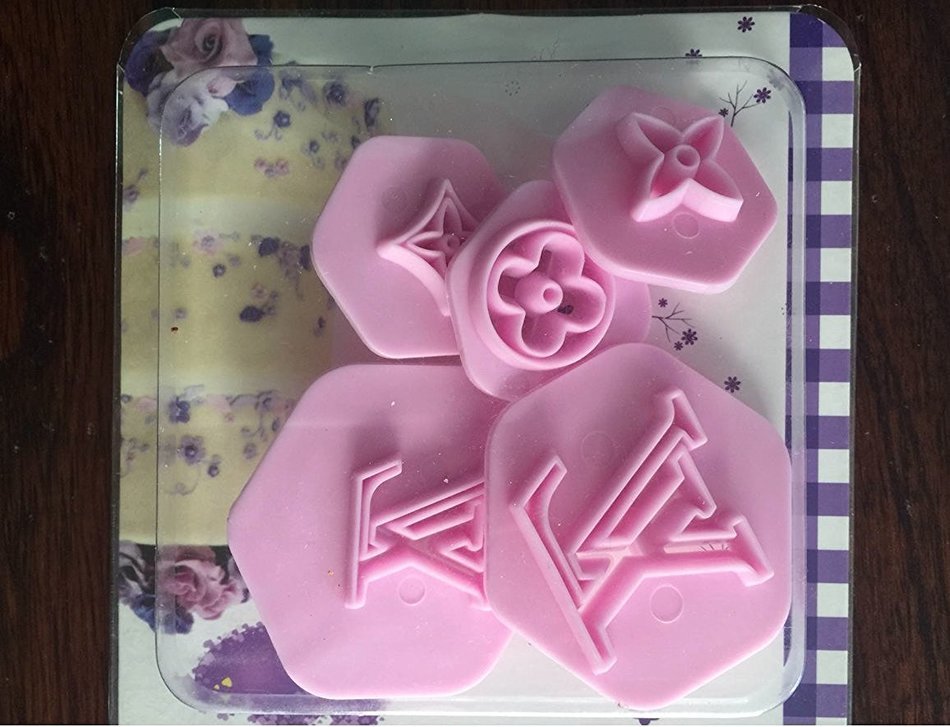 DESIGNER FASHION HANDBAG LOGO COOKIE CUTTER MOLD FOR CANDY CHOCOLATE FONDANT N2
