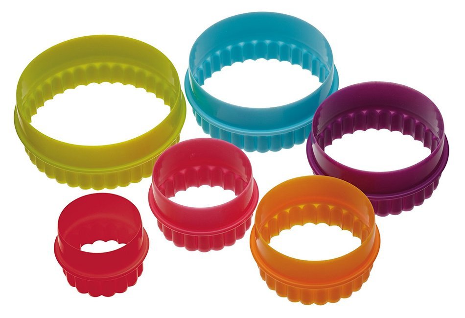 Six Piece Round Cookie Cutter Set by Kitchen Craft