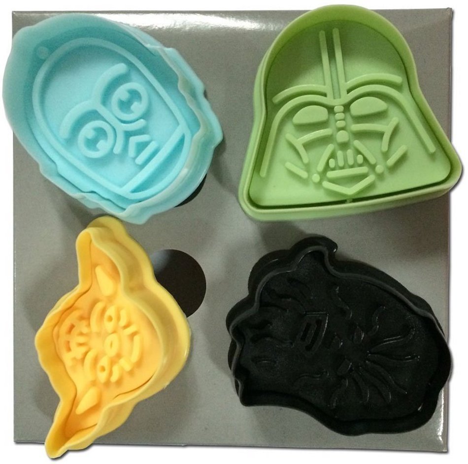 4-Pack of Star Wars Plunger Cookie Cutter Sets with 4 Different Characters in Each Set N5