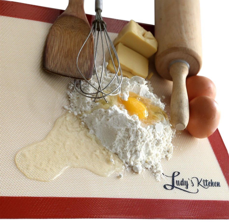 Ludy's Kitchen 3-Pc Silicone Bakeware Set - Professional Grade Silicone Baking Mats - Replaces Parchment Paper... N5