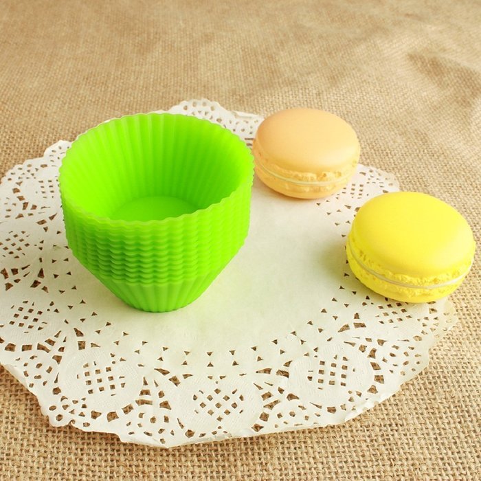 Houron Reusable Silicone Baking Cups Muffin Cupcake Liners DIY Molds (Small Assorted/12-Pack) N13
