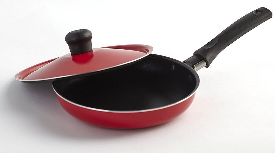 Imusa Casserole with Lid and Handle, 6.3 Inch N4