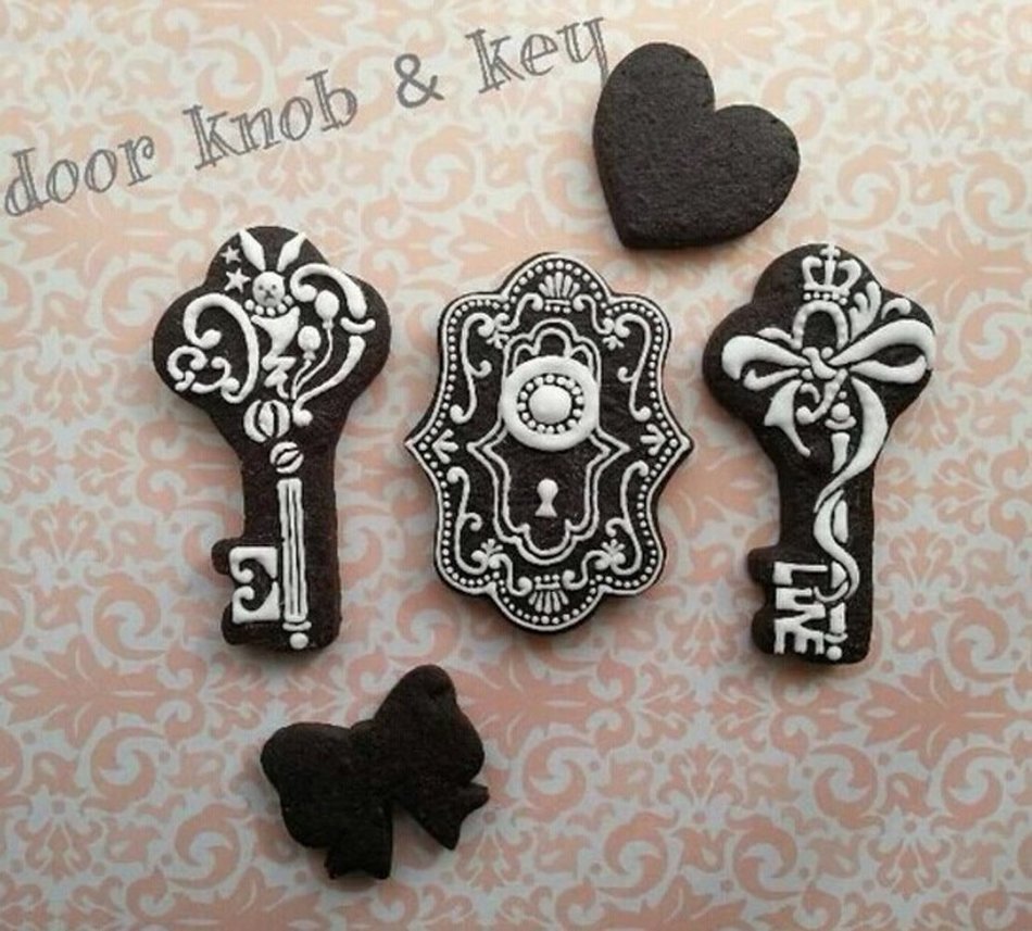 Wocuz Fancy Plaque Key Cookie Cutter Stainless Steel Fondant Cutter for Wedding Party Set of 4 N4
