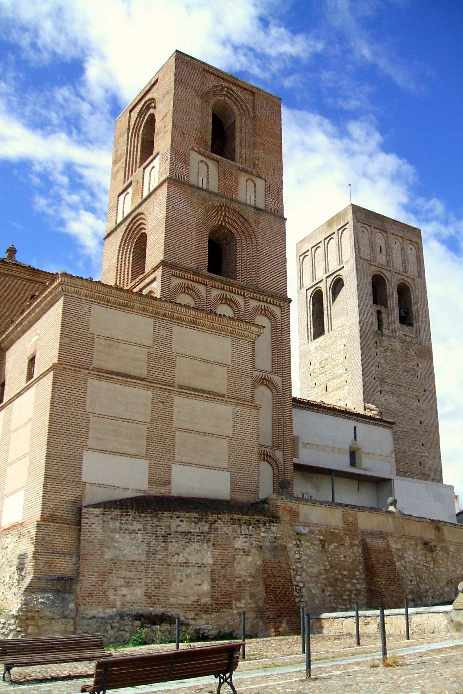 Arevalo church in san martin spain free image download