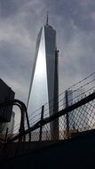 main building of the one world trade center in manhattan