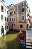 old houses along venice channel