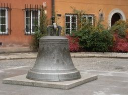 bell the old town warsaw