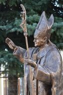 bronze satue of blessing pope