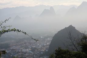 fog over Xingping